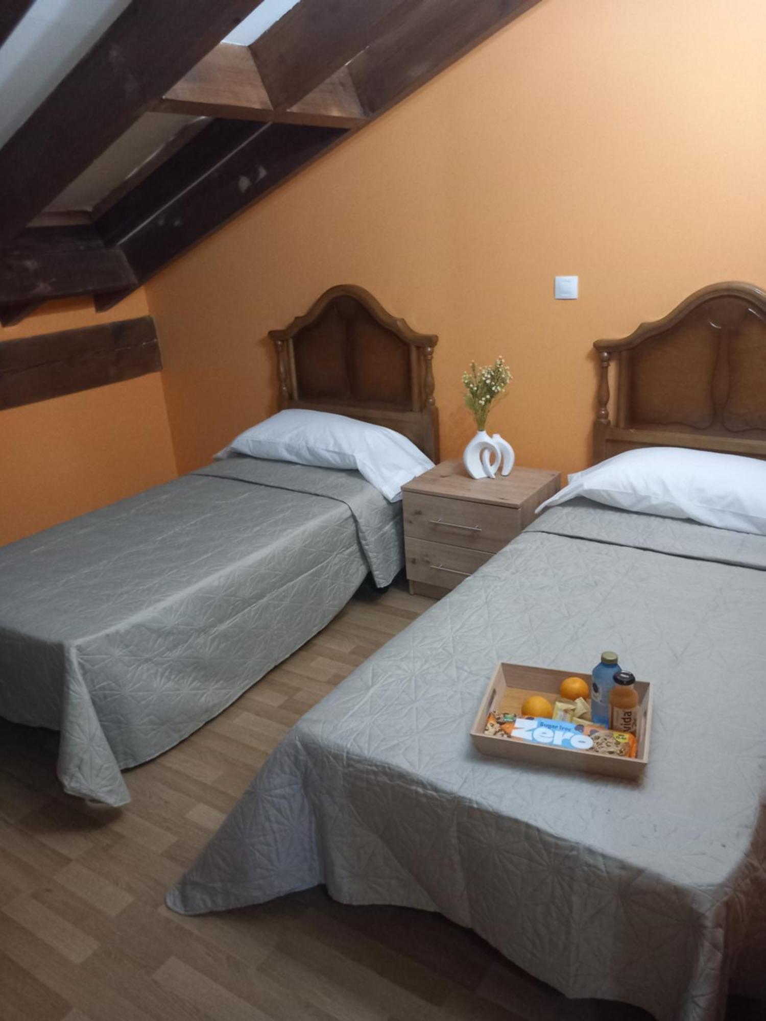 Hosteria Rio Negro Bárcena de Cicero Exteriör bild